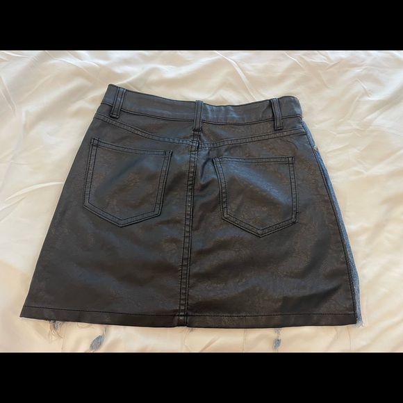 Jean shirt with leather back - Picture 2 of 3